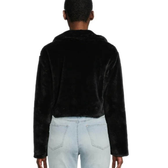 Madden NYC Juniors’ Faux Fur cropped Jacket - Picture 3 of 5